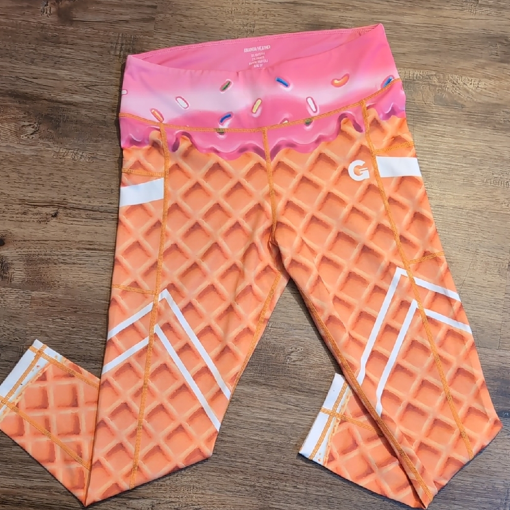 GRRRL Brand Waffle Print 7/8 Length Gym Leggings - M/L